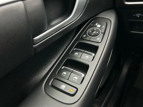 Used 2025 Hyundai Sonata SEL FWD image 12