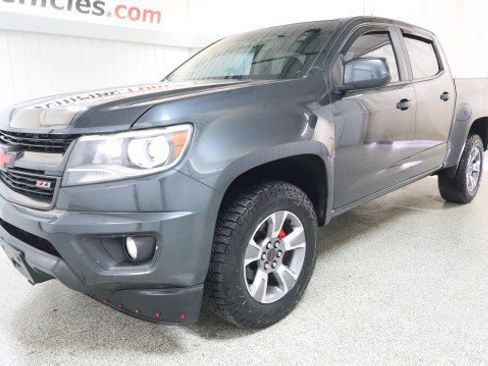 Used 2018 Chevrolet Colorado Z71 image 2