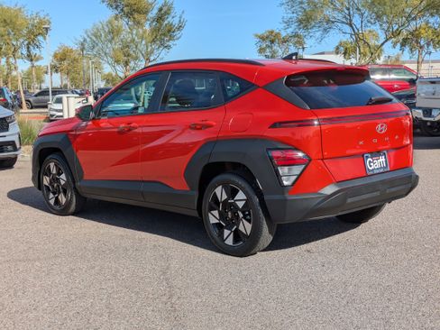 Used 2025 Hyundai Kona SEL image 5