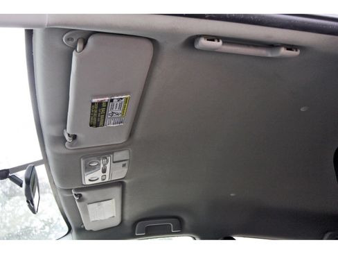 Used 2015 Toyota RAV4 LE FWD image 26