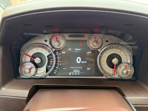 Used 2014 RAM 2500 Longhorn w/ Convenience Group image 21