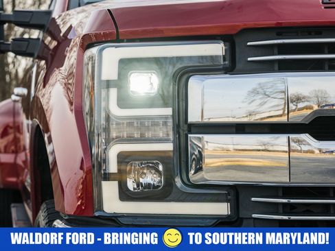 Used 2017 Ford F350 Lariat w/ Chrome Package image 11