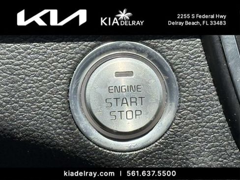 Used 2017 Kia Cadenza Technology FWD image 29