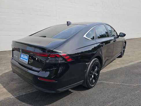 Used 2023 Honda Accord LX image 7