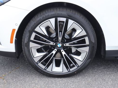 New 2027 BMW 530i w/ Premium Package RWD image 38