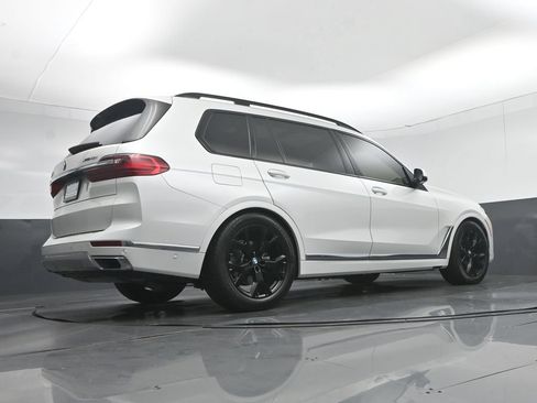 Used 2022 BMW X7 xDrive40i w/ Executive Package AWD/4WD image 76