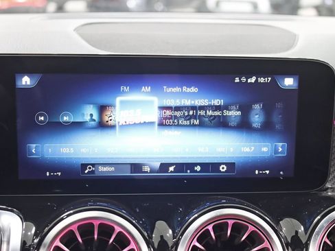 Used 2022 Mercedes-Benz GLB 35 AMG 4MATIC image 20