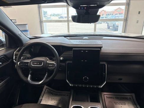 Used 2026 GMC Acadia Elevation w/ LPO, Floor Liner Package AWD/4WD image 24