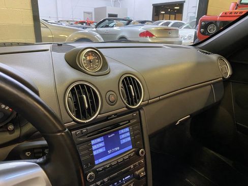 Used 2009 Porsche Boxster image 17