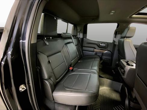 Used 2022 Chevrolet Silverado 1500 LT Trail Boss w/ Convenience Package II AWD/4WD image 19
