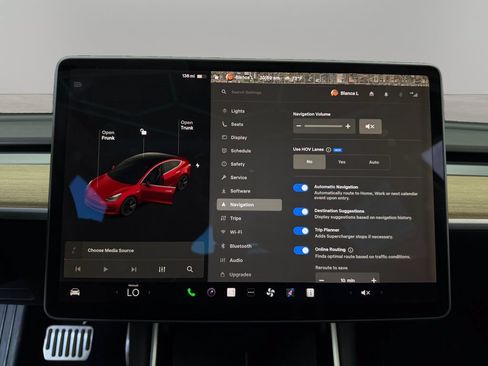 Used 2018 Tesla Model 3 Long Range RWD image 27