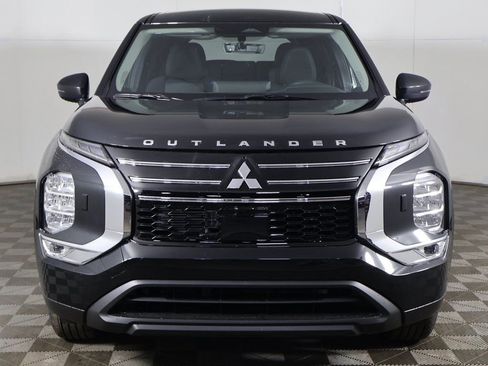 New 2026 Mitsubishi Outlander ES AWD/4WD image 12