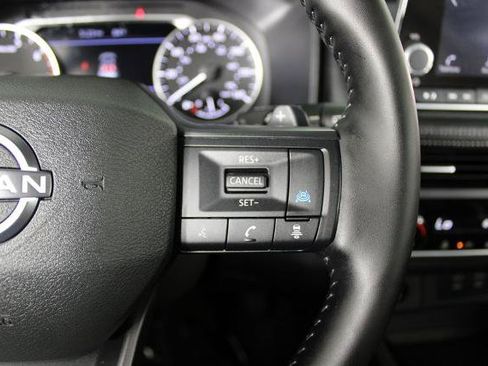 Certified 2025 Nissan Rogue SV w/ SV Premium Package FWD image 27