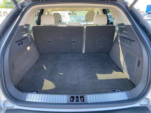 Used 2019 Lincoln Nautilus Select AWD/4WD image 5