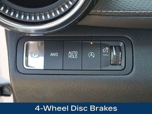 Used 2025 Chevrolet Equinox LT image 9