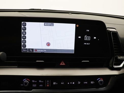 Used 2023 Kia Sportage EX image 22