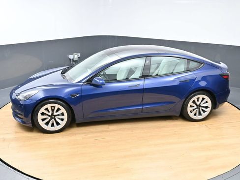 Used 2021 Tesla Model 3 Standard Range Plus RWD image 49