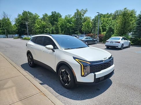Used 2026 Kia Sportage EX w/ EX Panoramic Sunroof Package AWD/4WD image 14