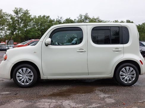 Used 2011 Nissan Cube 1.8 S w/ Interior Designer Pkg FWD image 3