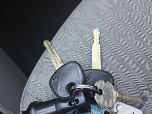 Used 2015 Kia Forte LX image 30