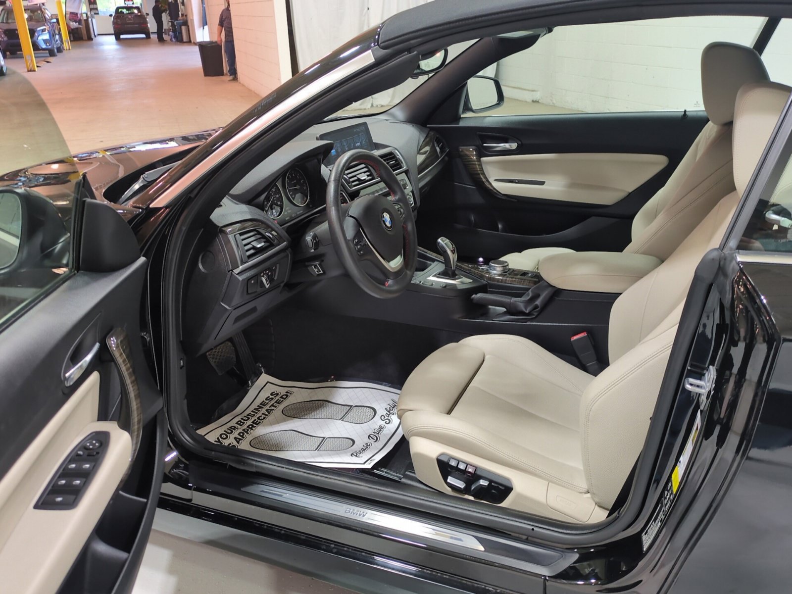 Used 2017 BMW 230i xDrive Convertible AWD/4WD image 17