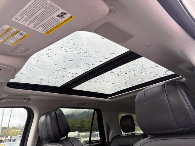 Used 2025 Lincoln Navigator Reserve AWD/4WD image 29