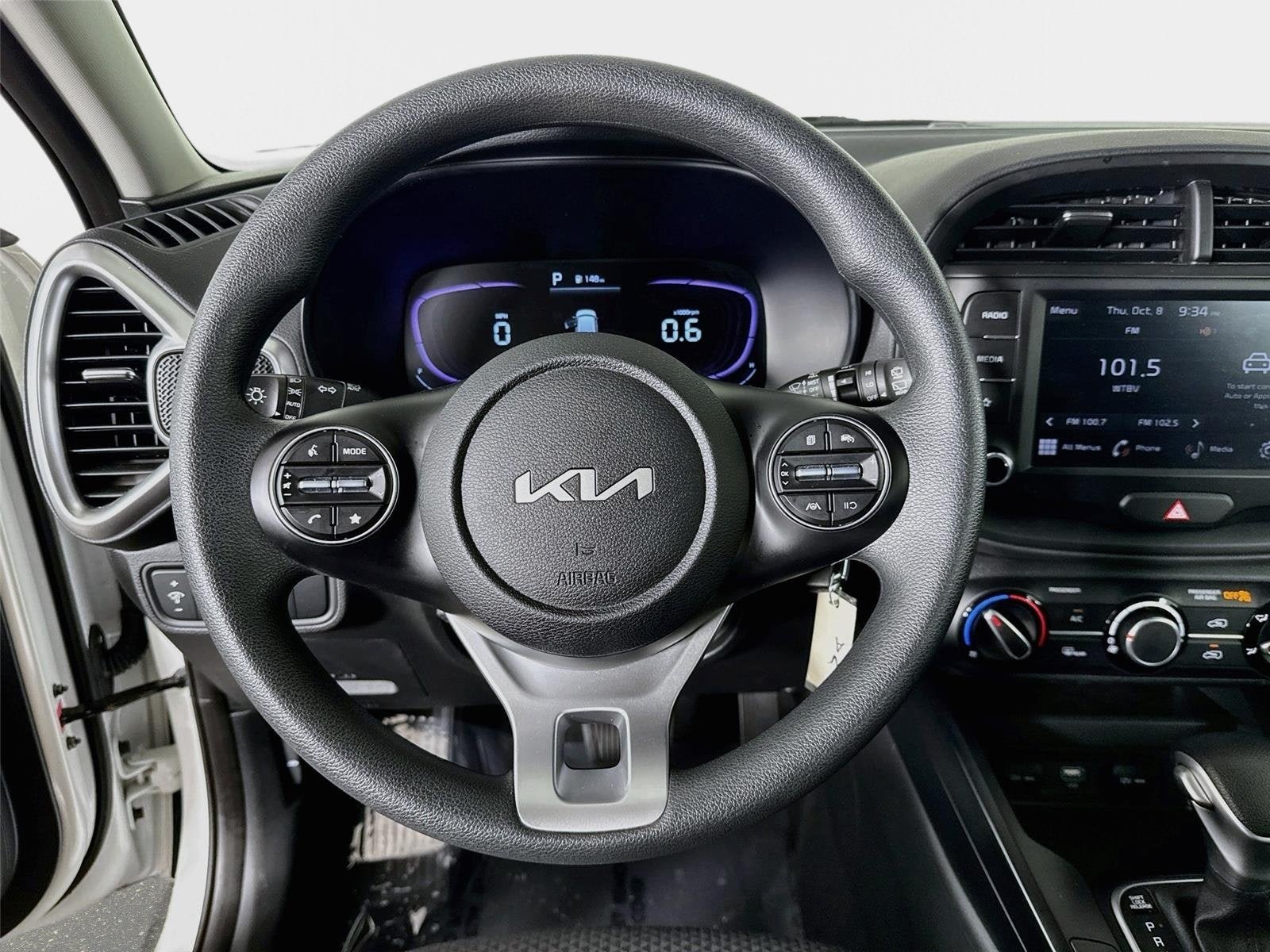 Certified 2025 Kia Soul LX w/ LX Technology Package FWD image 12