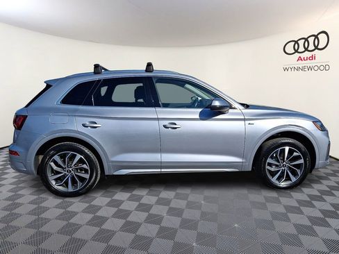 Used 2023 Audi Q5 2.0T Premium w/ Convenience Package AWD/4WD image 7