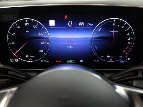 Used 2025 Mercedes-Benz GLC 350e 4MATIC w/ Driver Assistance Package image 24