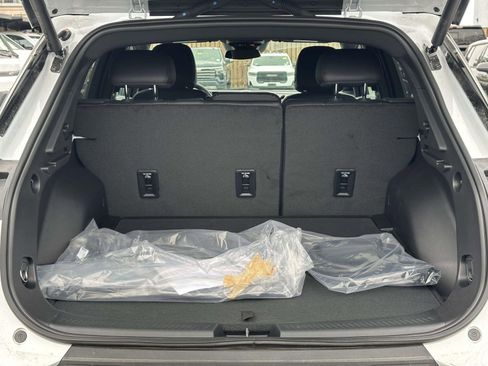 New 2026 Chevrolet Equinox EV LT image 22