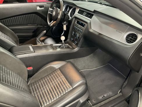 Used 2013 Ford Mustang Shelby GT500 image 28