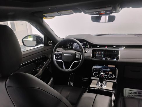 Used 2023 Land Rover Range Rover Evoque R-Dynamic SE AWD/4WD image 11