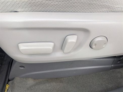 Used 2019 Toyota Sienna LE image 22
