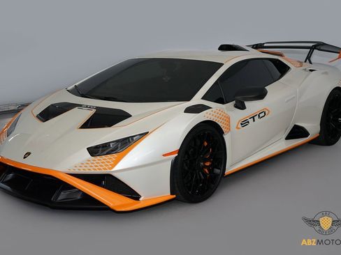 Used 2022 Lamborghini Huracan STO image 3