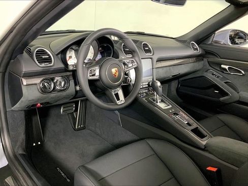 Used 2025 Porsche 718 Boxster GTS RWD image 4