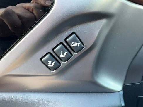 Used 2020 Subaru Outback Touring XT image 25