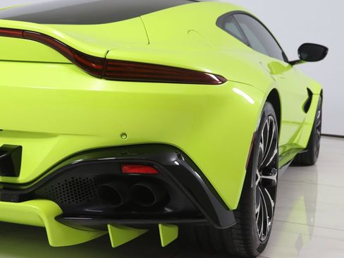 Used 2019 Aston Martin V8 Vantage Coupe RWD image 72