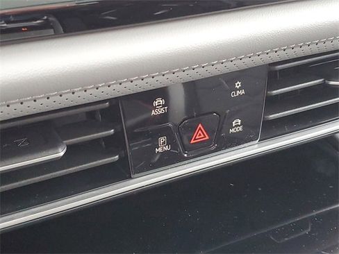 New 2026 Volkswagen Atlas Peak Edition image 29