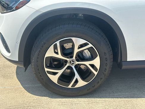 New 2026 Mercedes-Benz GLC 350e 4MATIC image 12