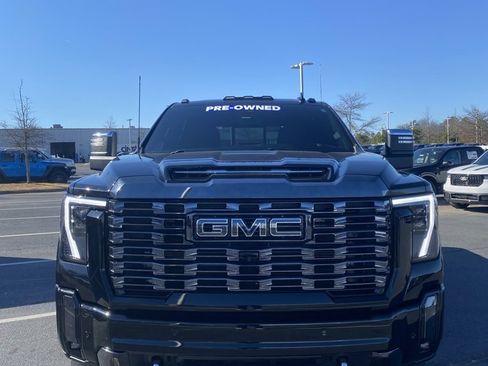 Used 2024 GMC Sierra 2500 Denali Ultimate image 2