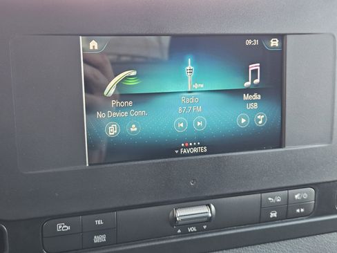 Used 2024 Mercedes-Benz Sprinter 3500 image 20