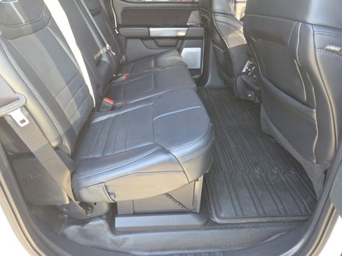 Used 2025 Ford F350 Platinum image 28