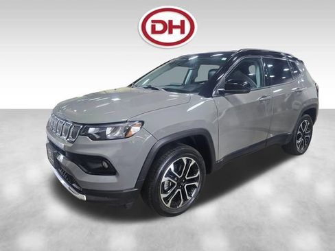 Used 2022 Jeep Compass Limited AWD/4WD image 9