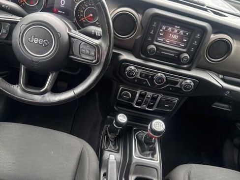 Used 2020 Jeep Gladiator Sport w/ Quick Order Package 23S AWD/4WD image 24