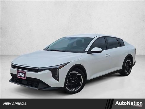 Used 2025 Kia K4 EX FWD image 1