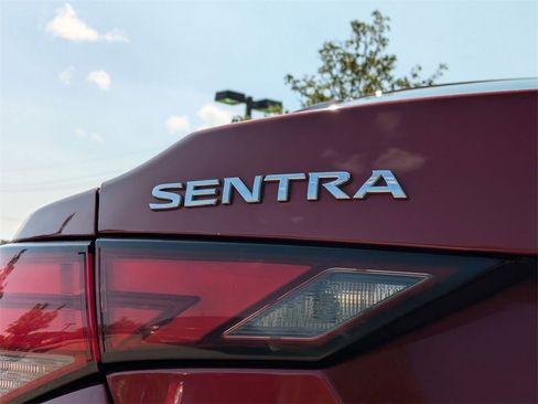 Used 2021 Nissan Sentra SV image 10