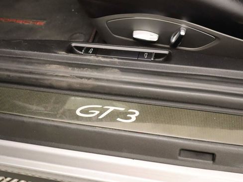 Used 2015 Porsche 911 GT3 RWD image 24