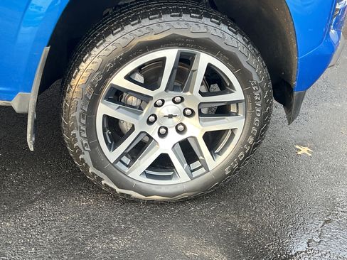 Certified 2024 Chevrolet Colorado Z71 w/ Z71 Convenience Package 2 image 13