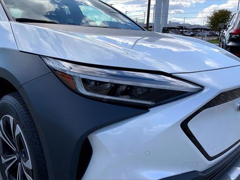 Used 2023 Subaru Solterra AWD image 30