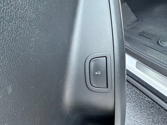 Used 2025 Buick Enclave Sport Touring w/ Super Cruise Package FWD image 21